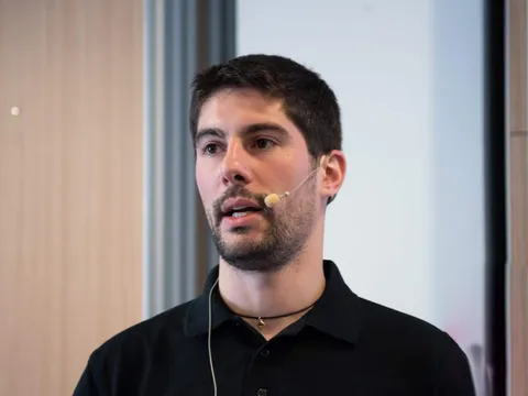A picture of Luciano Mammino delivering a tech talk